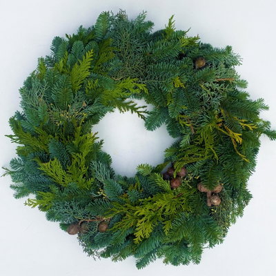 Adventskranz, Mix-Grün, halbrund gebunden, ca. 40 cm Ø Adventskranz, Mix-Grün, halbrund gebunden, ca. 40 cm Ø