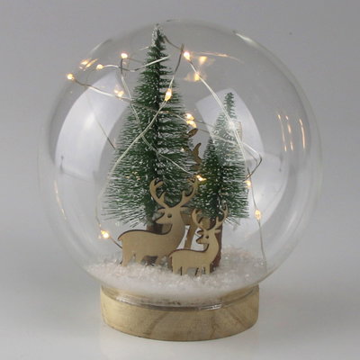 LED Kugel mit Baum & Hirschpaar, bunt