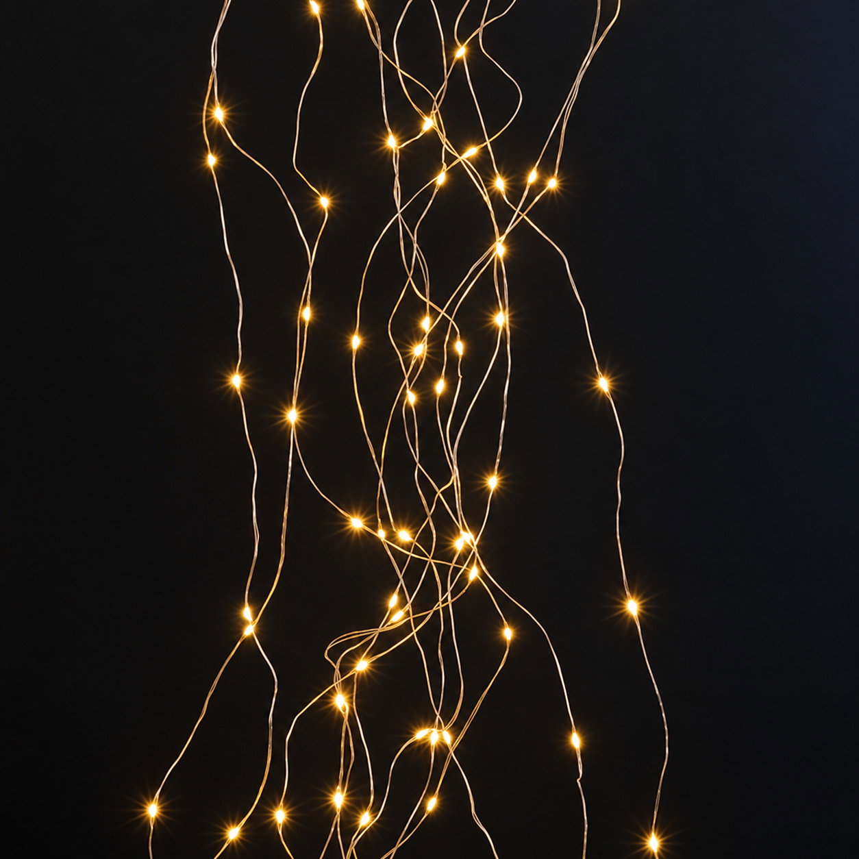 Kölle LED Silberdraht Regen, klassisch warm, 700 LEDs, Länge ca. 2,5 m Kölle LED Silberdraht Regen, klassisch warm, 700 LEDs, Länge ca. 2,5 m
