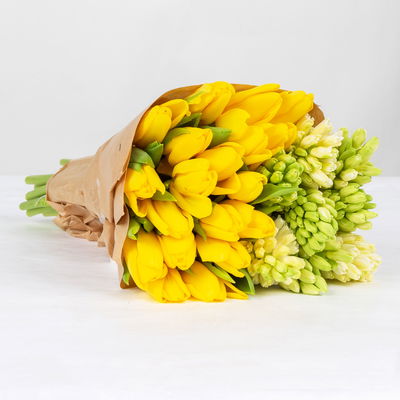 Schnittblumen-Mix aus 20 gelben Tulpen & 9 weißen Hyazinthen