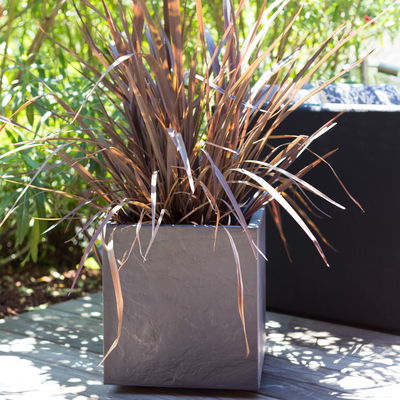 Eda Pflanztrog 'Volcania Dado', anthrazit, ca. 39,5 x 39,5 x H 43,5 cm