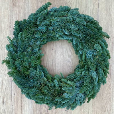 Adventskranz, Nobilistanne, rund gebunden, ca. 50 cm Ø Adventskranz, Nobilistanne, rund gebunden, ca. 50 cm Ø