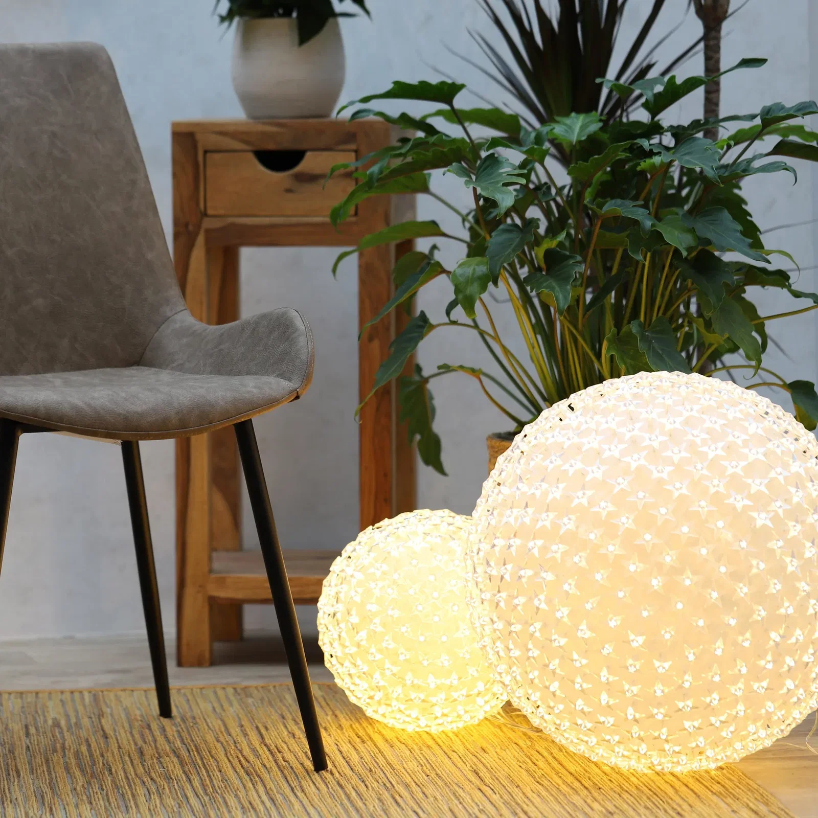 Große Lichtkugeln Große Lichtkugeln