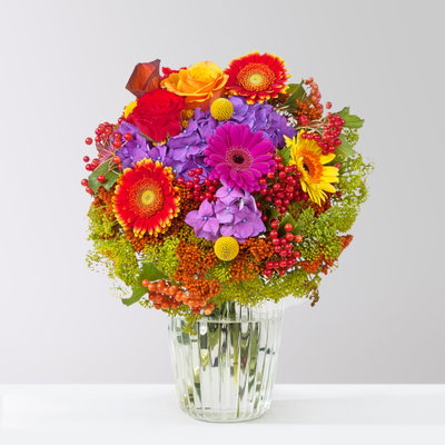 Blumenstrauß 'Waldspaziergang', handgebunden Blumenstrauß 'Waldspaziergang', handgebunden