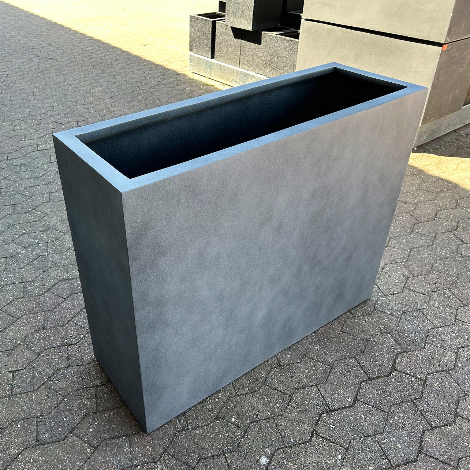Pflanzkasten 'Maya Divider', dunkelgrau, ca. L 100 x B 35 x H 80 cm Pflanzkasten 'Maya Divider', dunkelgrau, ca. L 100 x B 35 x H 80 cm
