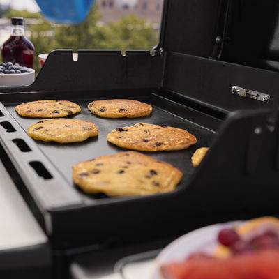 Weber Gasgrill 'Spirit EP-435R Stealth', schwarz