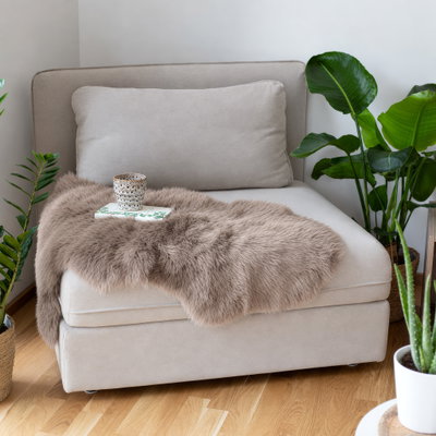 Schaffell hellbraun aus 100% Naturfell, 90 x 50 cm Schaffell hellbraun aus 100% Naturfell, 90 x 50 cm