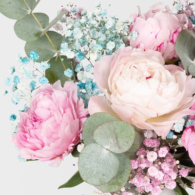 Bunter Schnittblumen-Mix aus Pfingstrosen, Eukalyptus & Schleierkraut