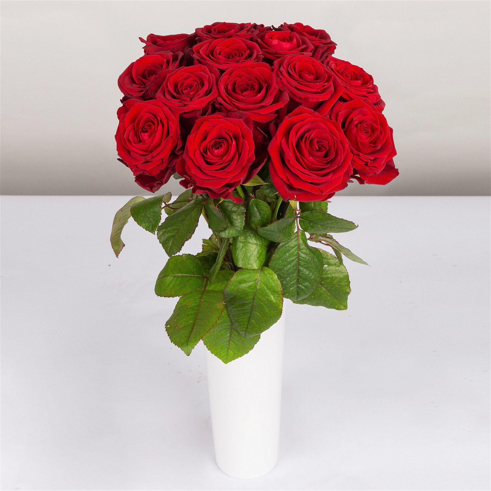 Blumenbund mit Rosen 'Red Naomi', 15er-Bund, rot, inkl. gratis Grußkarte