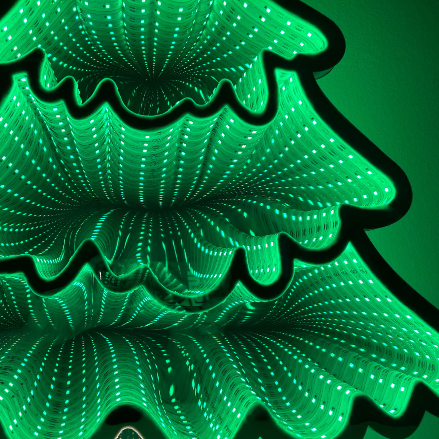 LED Baum 'Infinity', kaltweiß, bunt, 231 LEDs, Höhe ca. 60 cm LED Baum 'Infinity', kaltweiß, bunt, 231 LEDs, Höhe ca. 60 cm