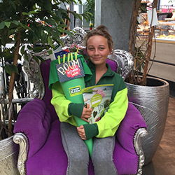 Pflanzen-Kölle Azubi im Gartencenter Fellbach Pflanzen-Kölle Azubi im Gartencenter Fellbach