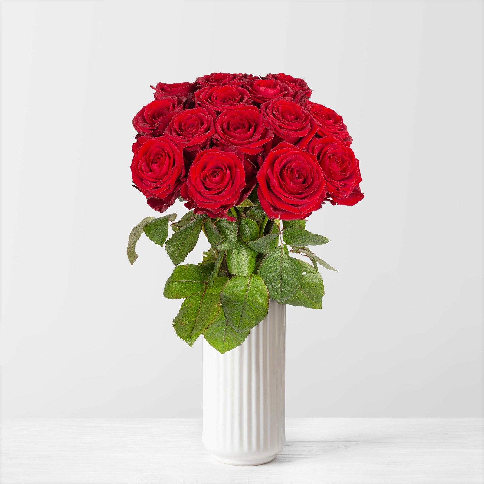 Blumenbund mit Rosen %27Red Naomi%27, 15er-Bund, rot, inkl. gratis Grußkarte