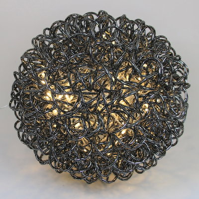 LED Drahtkugel, schwarz, 60 LEDs, ca. Ø 30 cm LED Drahtkugel, schwarz, 60 LEDs, ca. Ø 30 cm