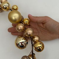 Kugelgirlande, gold, Länge ca. 180 cm Kugelgirlande, gold, Länge ca. 180 cm