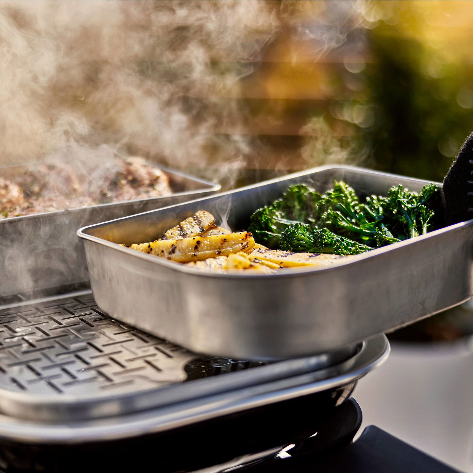 Weber Elektrogrill 'Lumin Compact', schwarz, ca. 27,9 x 58,6 cm