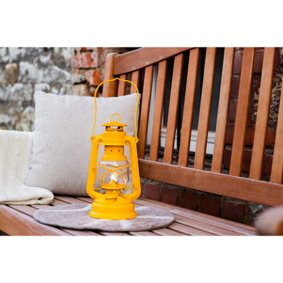 Sturmlaterne 'Baby Special 276', signalgelb, 26,5 x 13,5 x 15 cm Sturmlaterne 'Baby Special 276', signalgelb, 26,5 x 13,5 x 15 cm