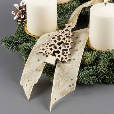 Dekorierter Adventskranz mit Stumpenkerzen in Wollweiß, Nobilistanne, ca 30 cm Ø