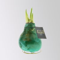 Amaryllis in Wachs, Dekor 'Univerz Jupiter' nach Verfügbarkeit, Blüte rot