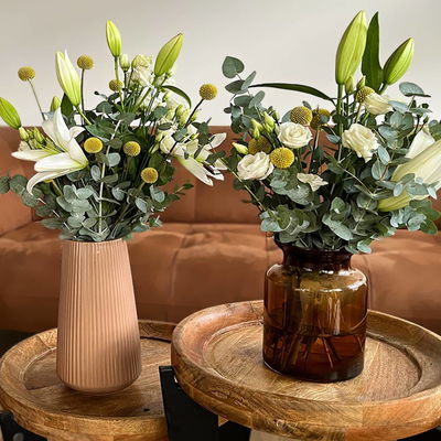 Weißer Schnittblumen-Mix mit Lisianthus & Pampasgras Weißer Schnittblumen-Mix mit Lisianthus & Pampasgras