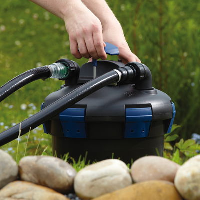 BioPress Set 6000 Druckfilterset mit UVC und Filterpumpe BioPress Set 6000 Druckfilterset mit UVC und Filterpumpe