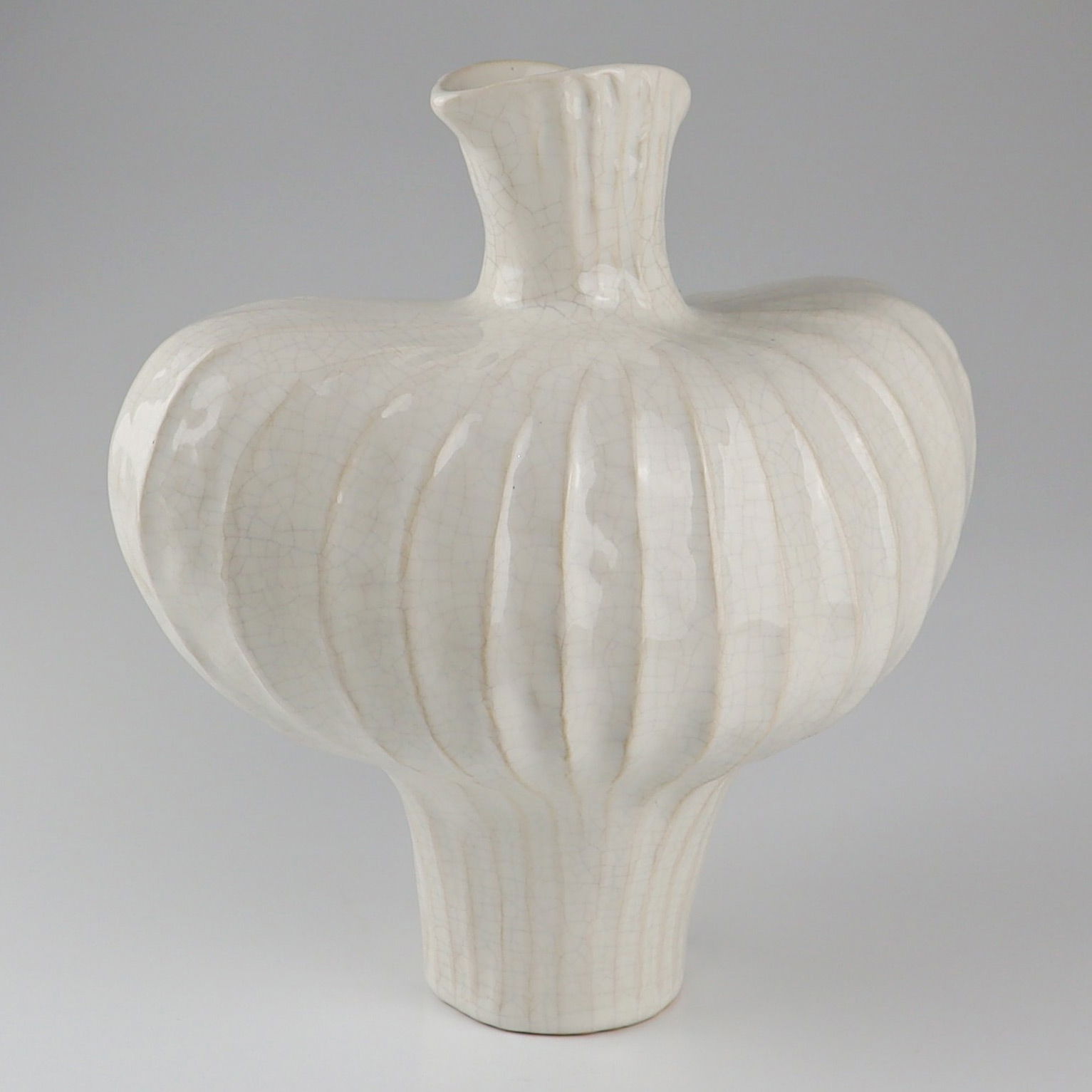 Keramik-Vase 'Welle', weiß, ca. 16,5 x 26 x H27,5 cm