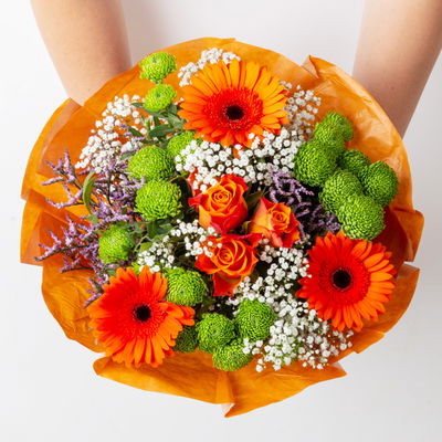 Blumenstrauß 'Orange Overture', handgebunden