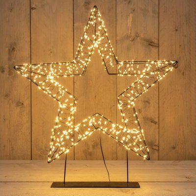LED Stern 3D auf Standfuß, 800 klassisch warme LEDs, ca. Ø 56 cm LED Stern 3D auf Standfuß, 800 klassisch warme LEDs, ca. Ø 56 cm