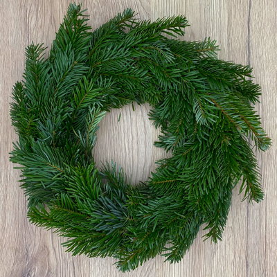 Adventskranz, Nordmanntanne, halbrund gebunden, 30 cm Ø Adventskranz, Nordmanntanne, halbrund gebunden, 30 cm Ø