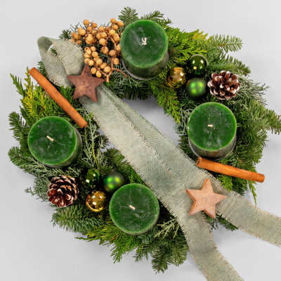 Dekorierter Adventskranz mit Kerzen in Jägergrün, Mix-Grün, ca. 35 cm Ø Dekorierter Adventskranz mit Kerzen in Jägergrün, Mix-Grün, ca. 35 cm Ø