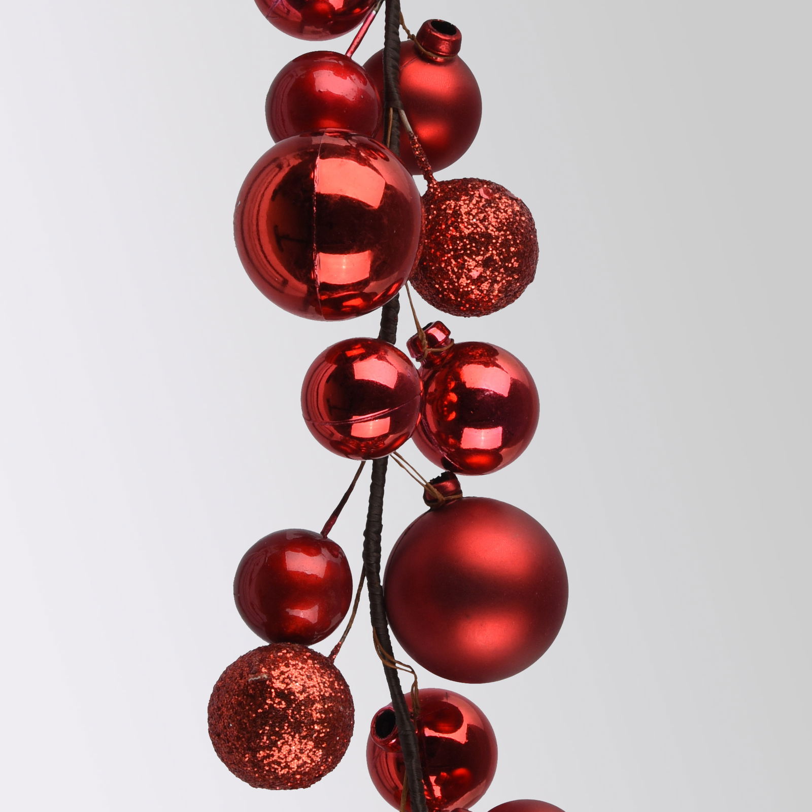 Kugelgirlande, rot, Länge ca. 180 cm Kugelgirlande, rot, Länge ca. 180 cm