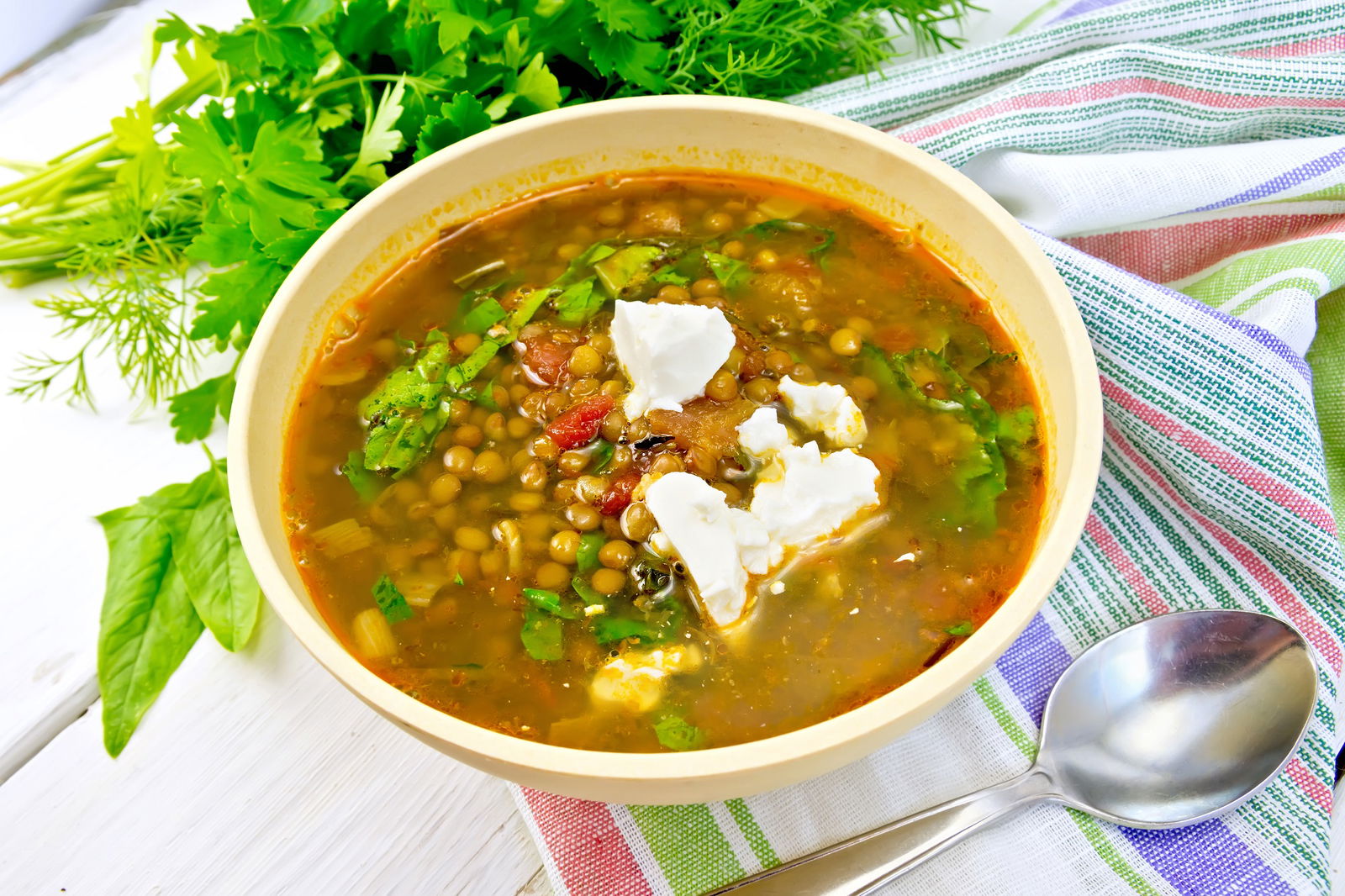 Linsensuppe mit Bohnenkraut