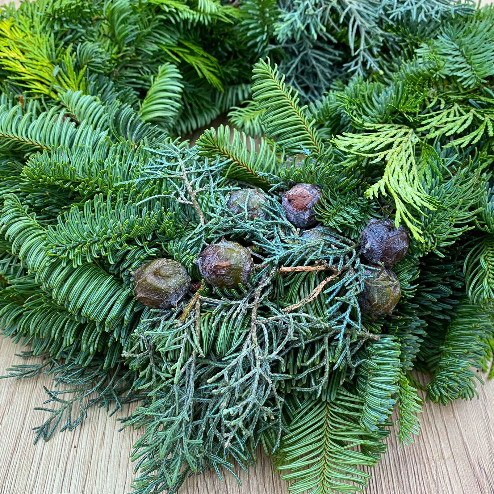 Adventskranz, Mixgrün, rund gebunden, ca. 30 cm Ø