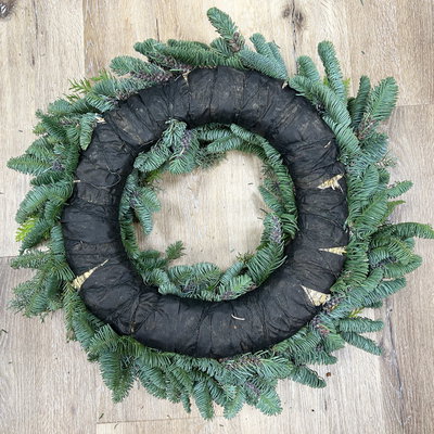 Adventskranz, Mix-Grün, halbrund gebunden, ca 50 cm Ø Adventskranz, Mix-Grün, halbrund gebunden, ca 50 cm Ø