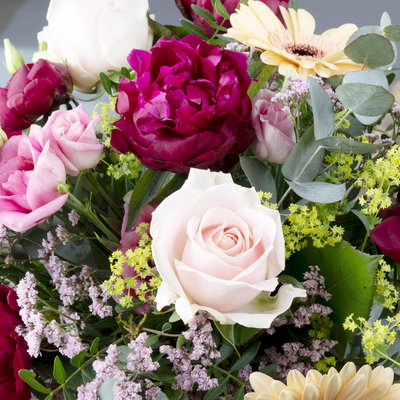 Blumenstrauß 'Herzenswünsche', handgebunden Blumenstrauß 'Herzenswünsche', handgebunden