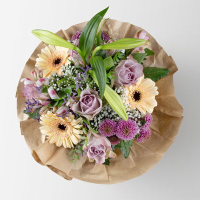 Blumenstrauß 'Apricot Attraction', handgebunden, Größe L