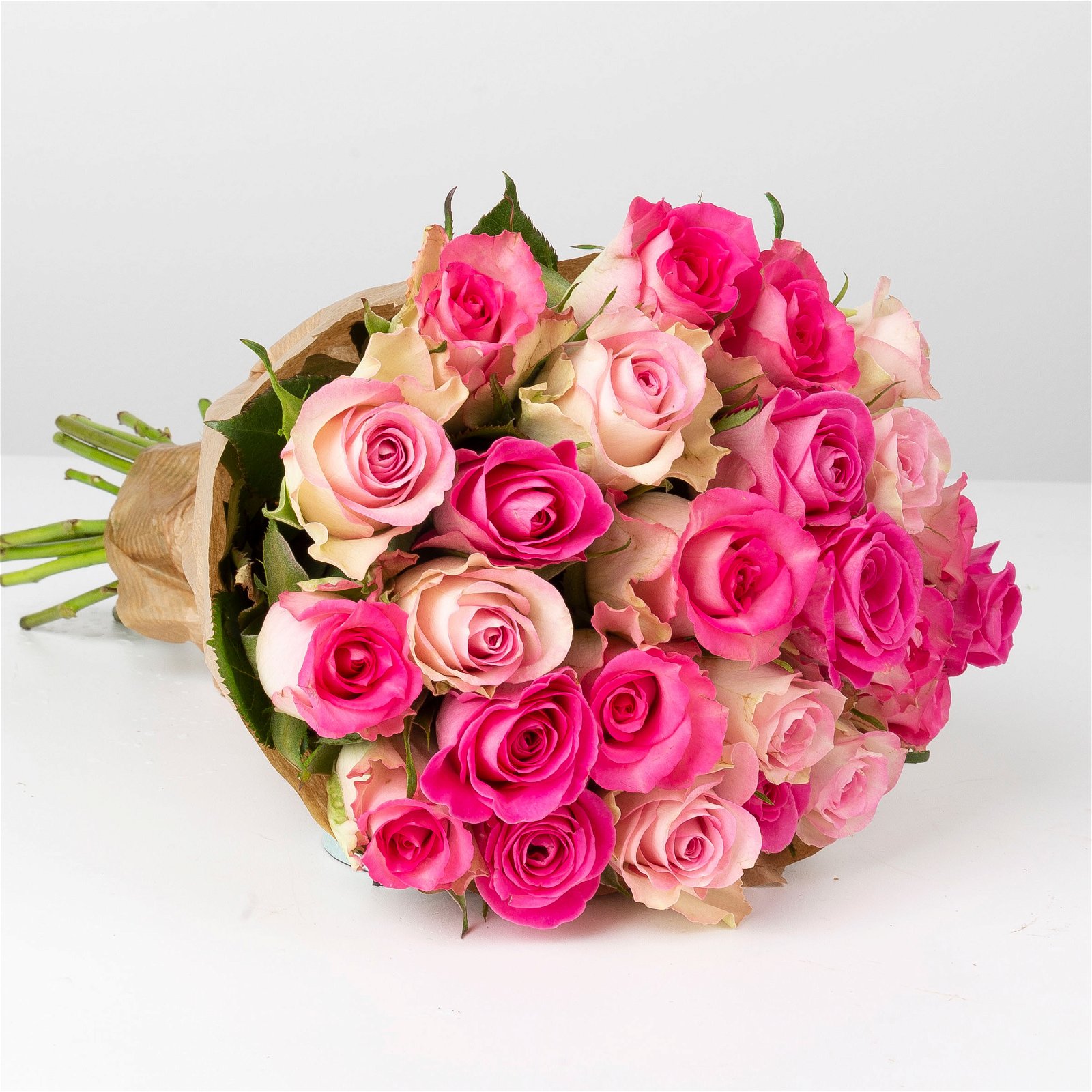 Blumenbund mit gemischten Rosen, Rosatöne, 25er-Bund, inkl. gratis Grußkarte