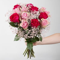 Blumenstrauß 'Sweet Roses', handgebunden