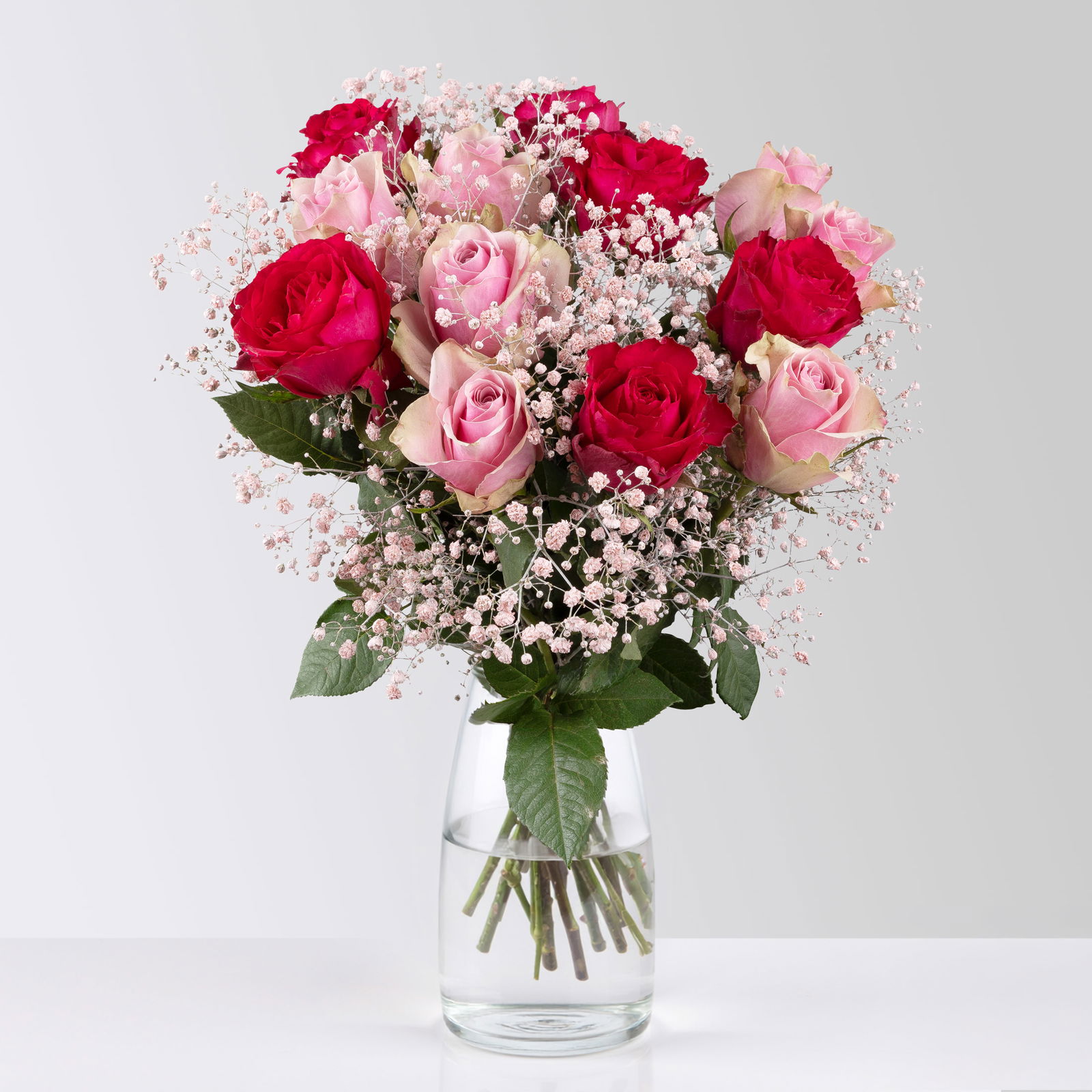 Blumenstrauß 'Sweet Roses', handgebunden