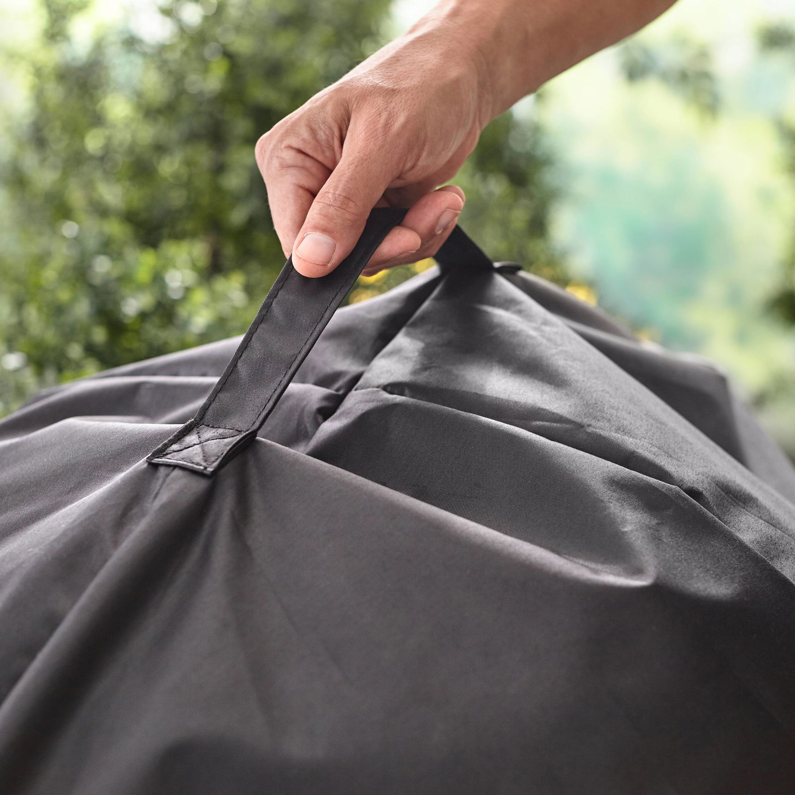 Weber Abdeckhaube für Master-Touch Grillgeräte, 100 % Polyester, schwarz