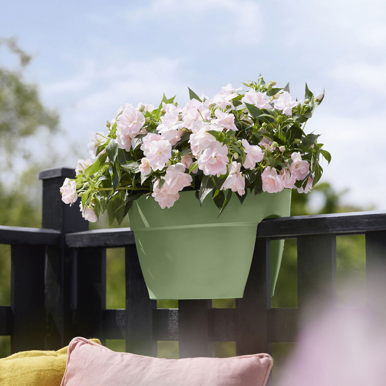 Elho Pflanzgefäß 'Vibia Campana Flower Bridge', grün Elho Pflanzgefäß 'Vibia Campana Flower Bridge', grün