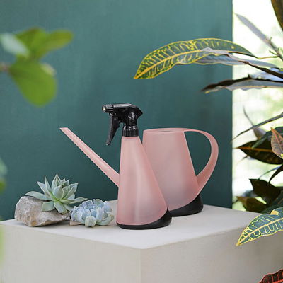 Blumenkanne 'Capri', transparent zartrosa, 1,3 Liter Blumenkanne 'Capri', transparent zartrosa, 1,3 Liter