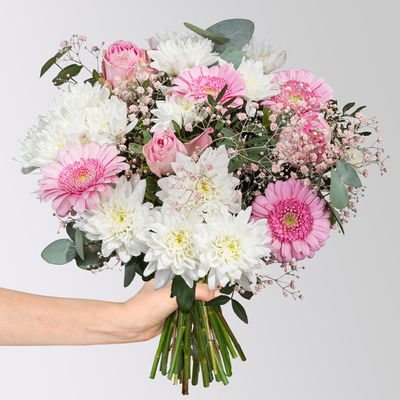 Blumenstrauß 'Prima' rosa, handgebunden Blumenstrauß 'Prima' rosa, handgebunden