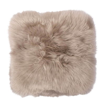 Schaffell-Kissenhülle platingrau  aus 100% Naturfell, 40x40cm Schaffell-Kissenhülle platingrau  aus 100% Naturfell, 40x40cm