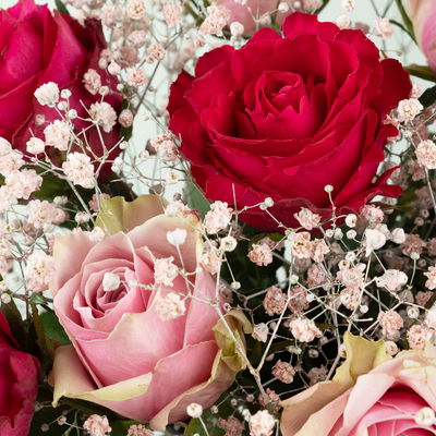 Blumenstrauß 'Sweet Roses', handgebunden