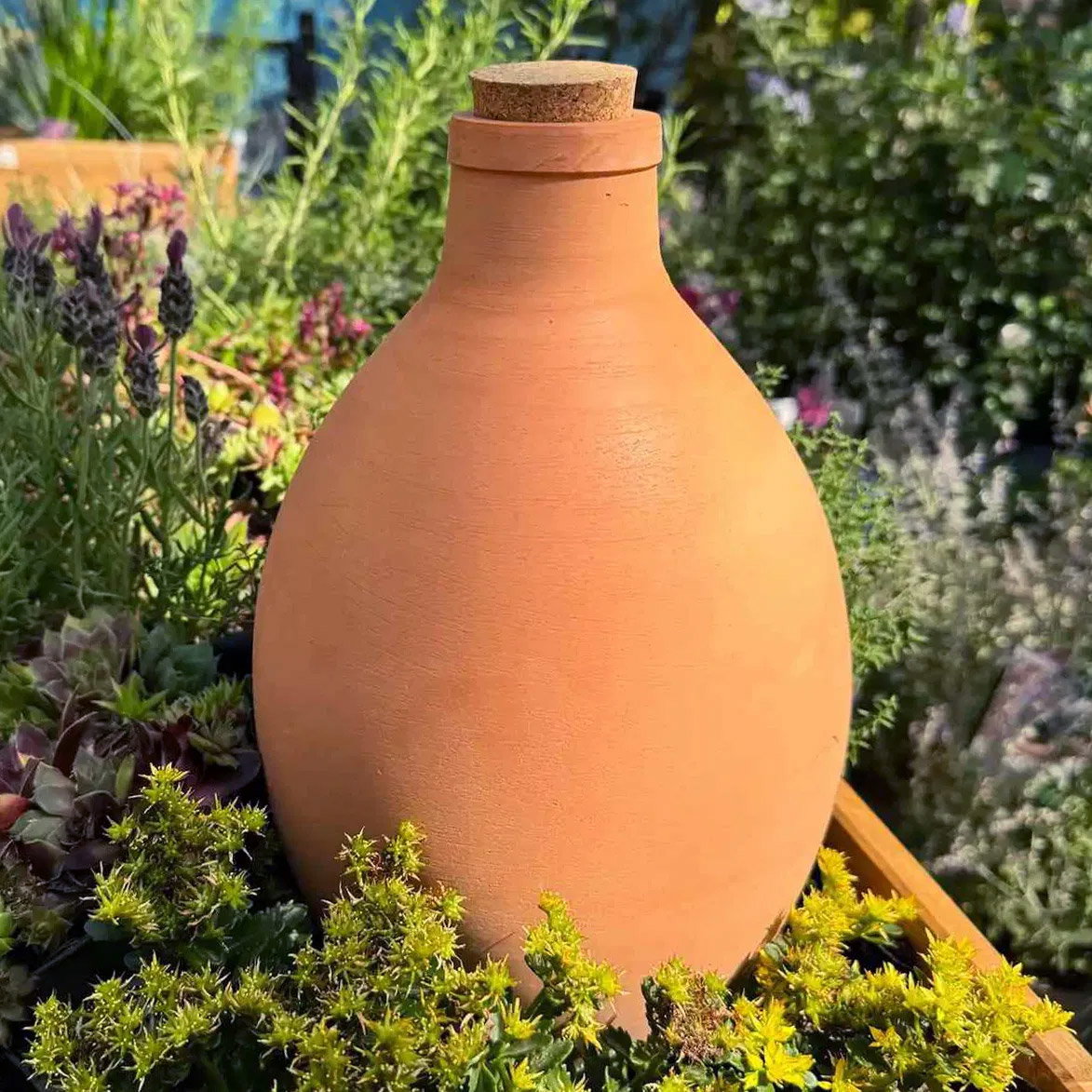 Olla für die Gartenbewässerung Olla für die Gartenbewässerung