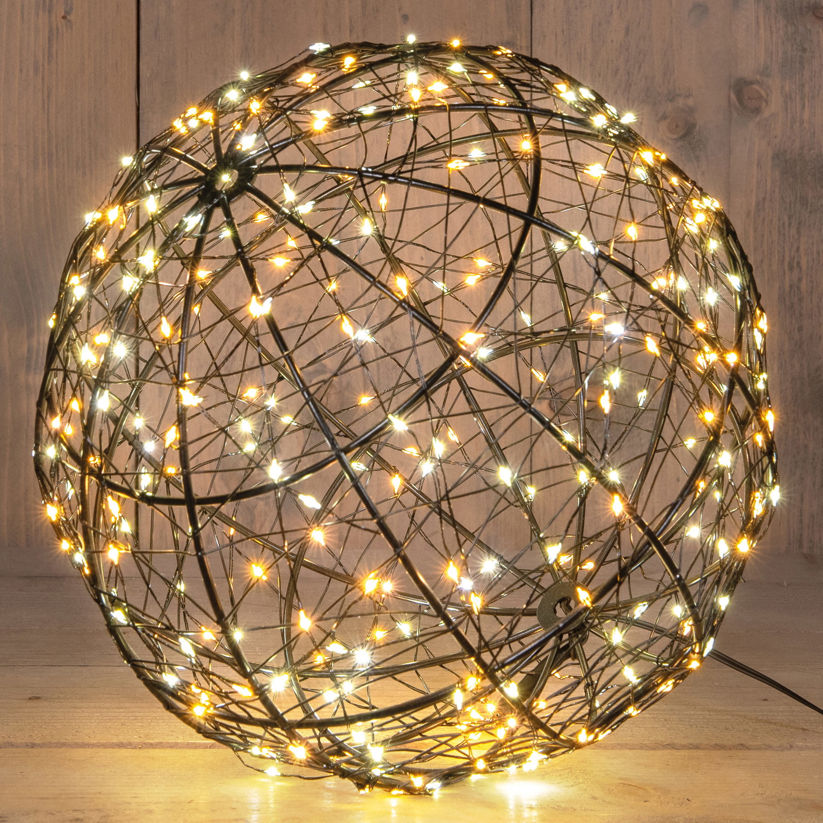LED Kugel 300 klassisch warme/warmweiße LEDs, ca. Ø 25 cm LED Kugel 300 klassisch warme/warmweiße LEDs, ca. Ø 25 cm