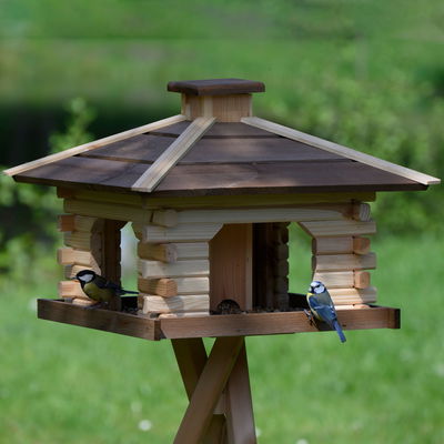 Futterhaus mit Futtersilo, FSC-Holz, 50 x 50 x 38 cm Futterhaus mit Futtersilo, FSC-Holz, 50 x 50 x 38 cm