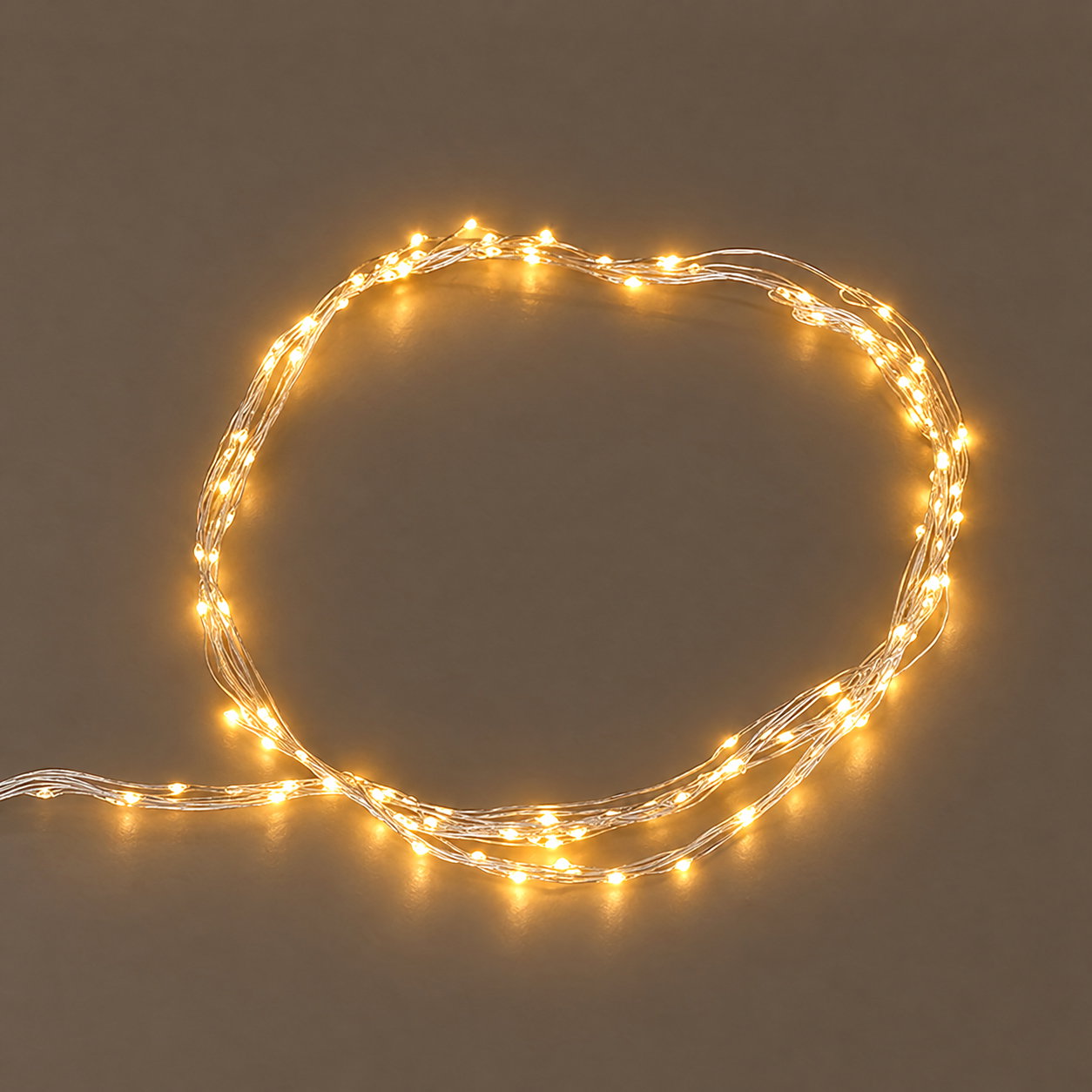 Kölle LED Silberdraht Regen, klassisch warm, 180 LEDs, Länge ca. 2 m Kölle LED Silberdraht Regen, klassisch warm, 180 LEDs, Länge ca. 2 m