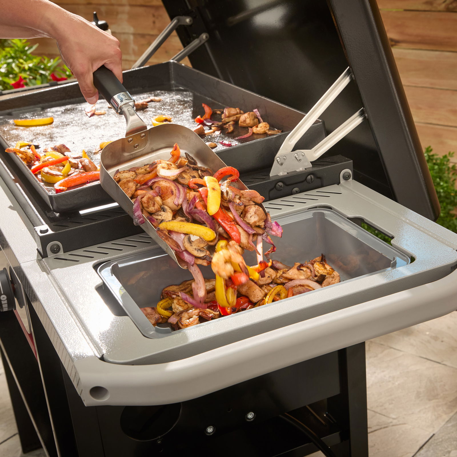 Weber Gasgrill 'Slate GPD', Premium Plancha, schwarz/silber Weber Gasgrill 'Slate GPD', Premium Plancha, schwarz/silber