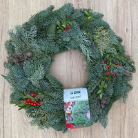 Adventskranz, Mix-Grün mit roten Beeren, halbrund gebunden, ca. 40 cm Ø